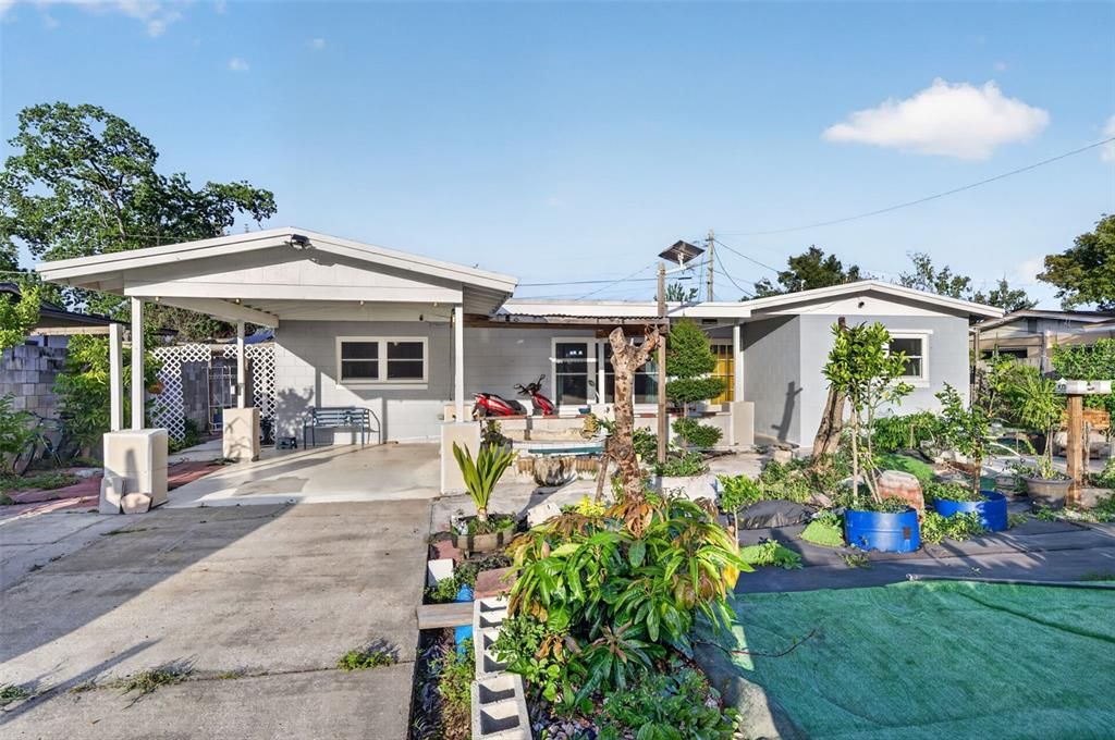 For Sale: $315,000 (3 beds, 2 baths, 1091 Square Feet)