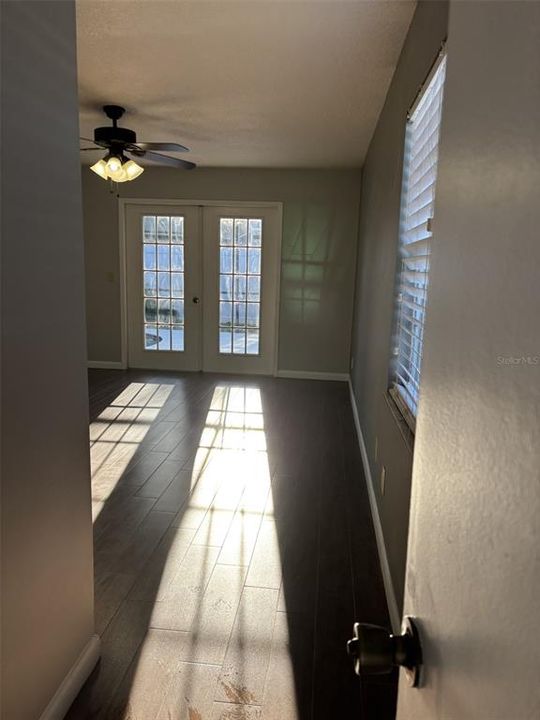 For Rent: $2,500 (3 beds, 2 baths, 1455 Square Feet)