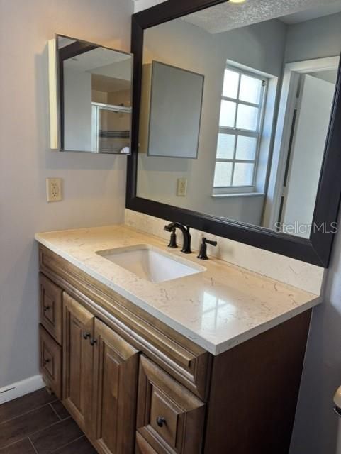 For Rent: $2,500 (3 beds, 2 baths, 1455 Square Feet)
