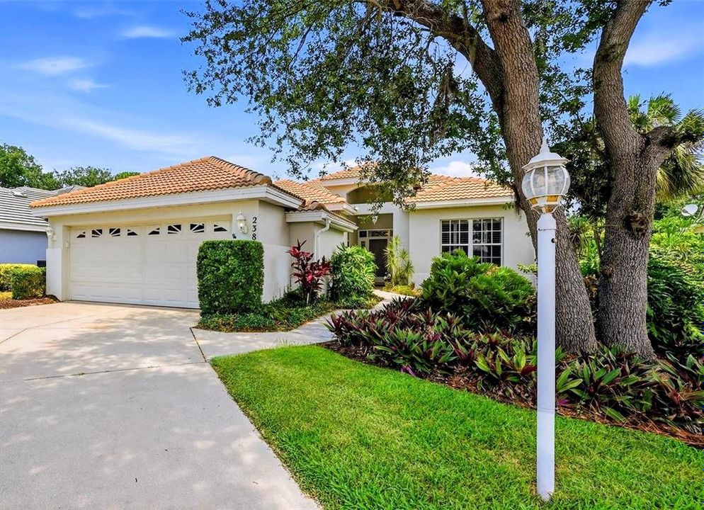 For Sale: $419,000 (3 beds, 2 baths, 1896 Square Feet)