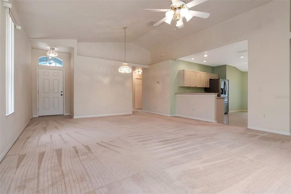 For Sale: $349,900 (3 beds, 2 baths, 1538 Square Feet)