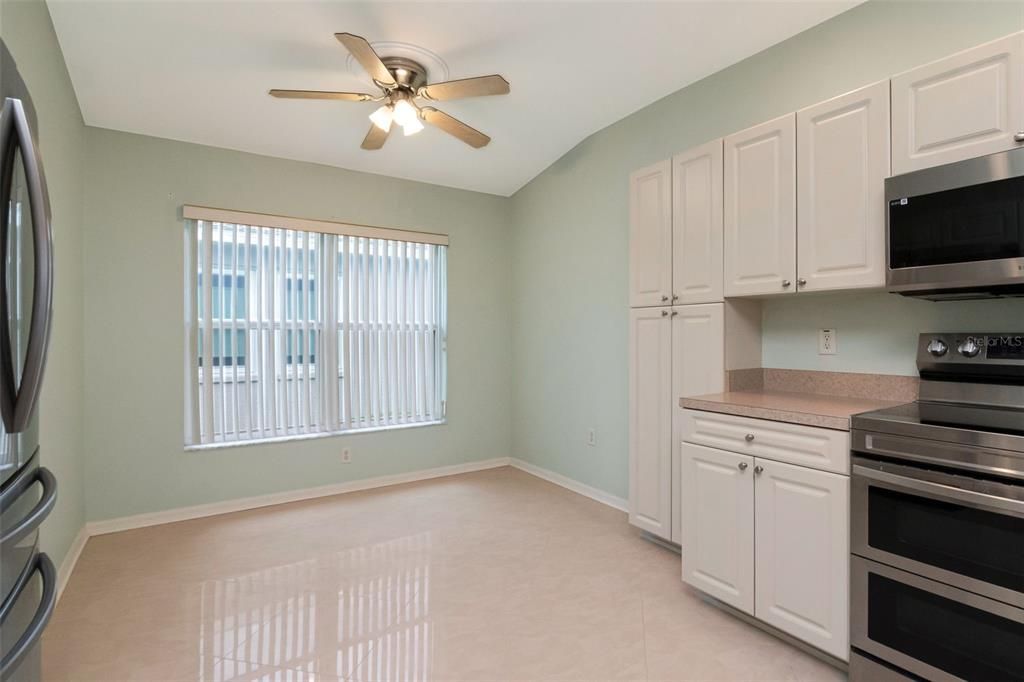 For Sale: $349,900 (3 beds, 2 baths, 1538 Square Feet)