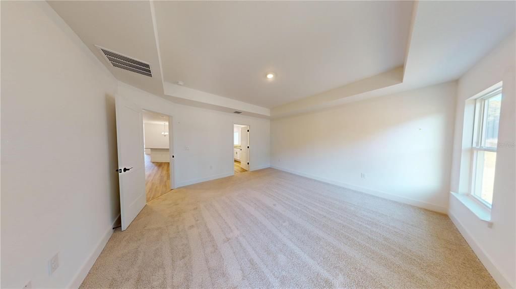 For Sale: $401,600 (4 beds, 3 baths, 2212 Square Feet)