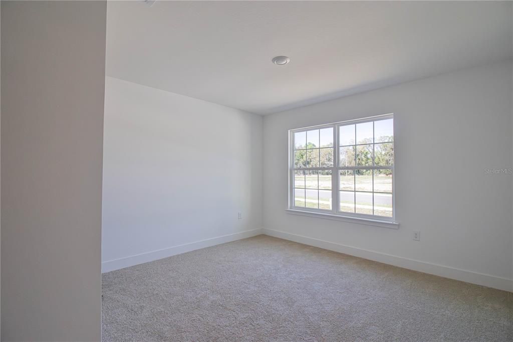 For Sale: $401,600 (4 beds, 3 baths, 2212 Square Feet)