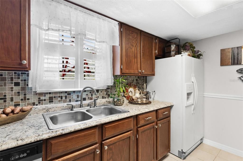 En Venta: $82,500 (3 camas, 2 baños, 1413 Pies cuadrados)