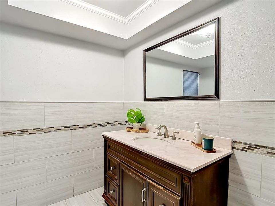 : $475,000 (4 спален, 2 ванн, 2037 Квадратных фут)