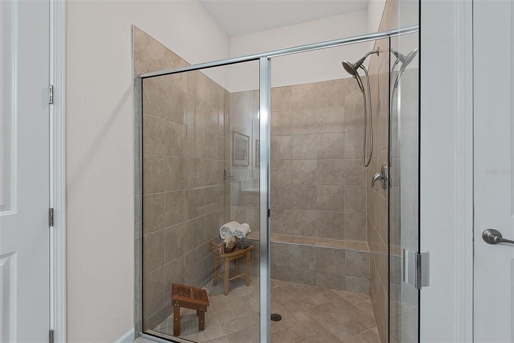 En Venta: $345,000 (2 camas, 2 baños, 1687 Pies cuadrados)