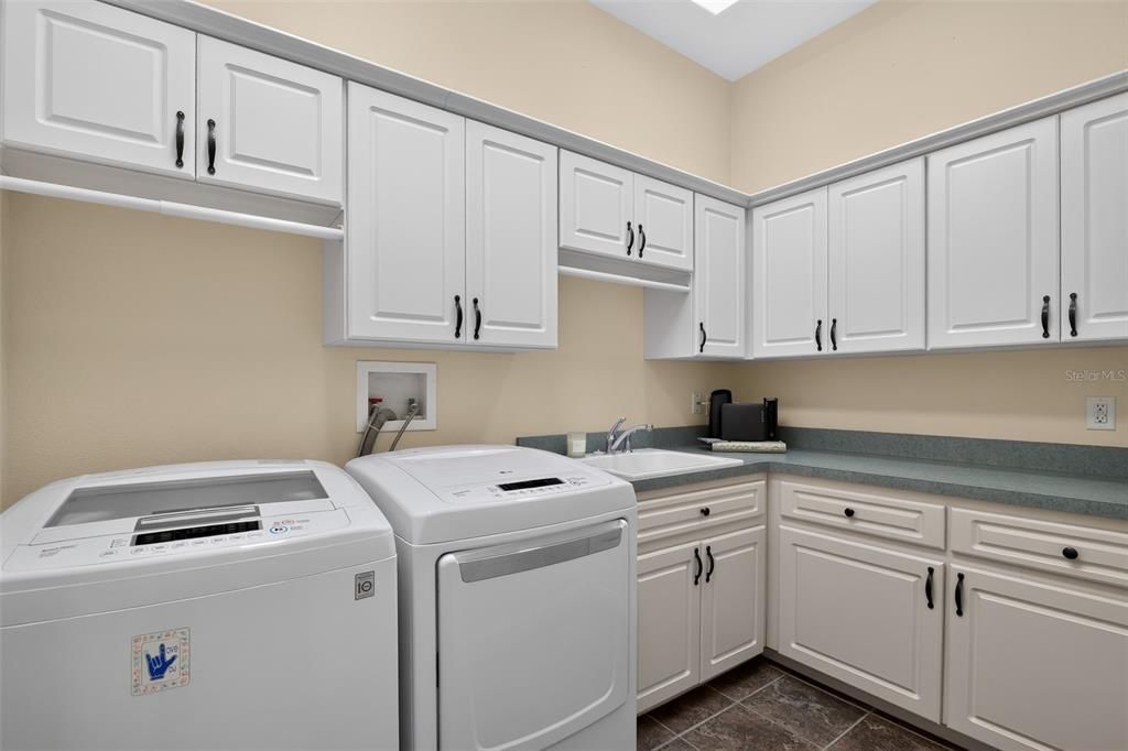 For Sale: $1,500,000 (4 beds, 3 baths, 3230 Square Feet)