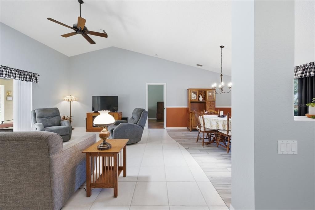 For Sale: $439,000 (3 beds, 2 baths, 1763 Square Feet)