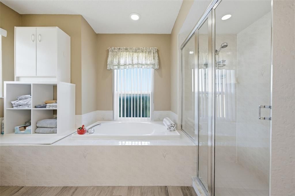 For Sale: $439,000 (3 beds, 2 baths, 1763 Square Feet)