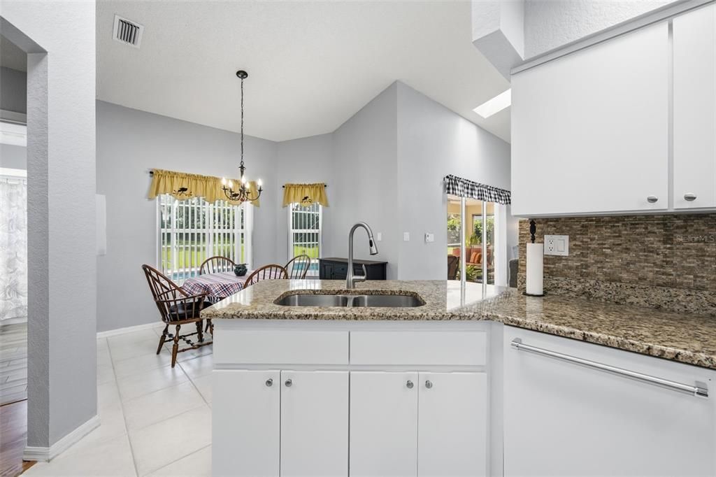 For Sale: $439,000 (3 beds, 2 baths, 1763 Square Feet)