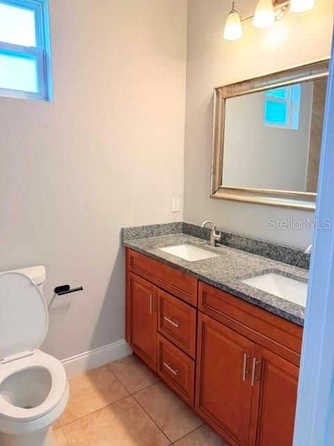 For Rent: $1,600 (3 beds, 2 baths, 1280 Square Feet)