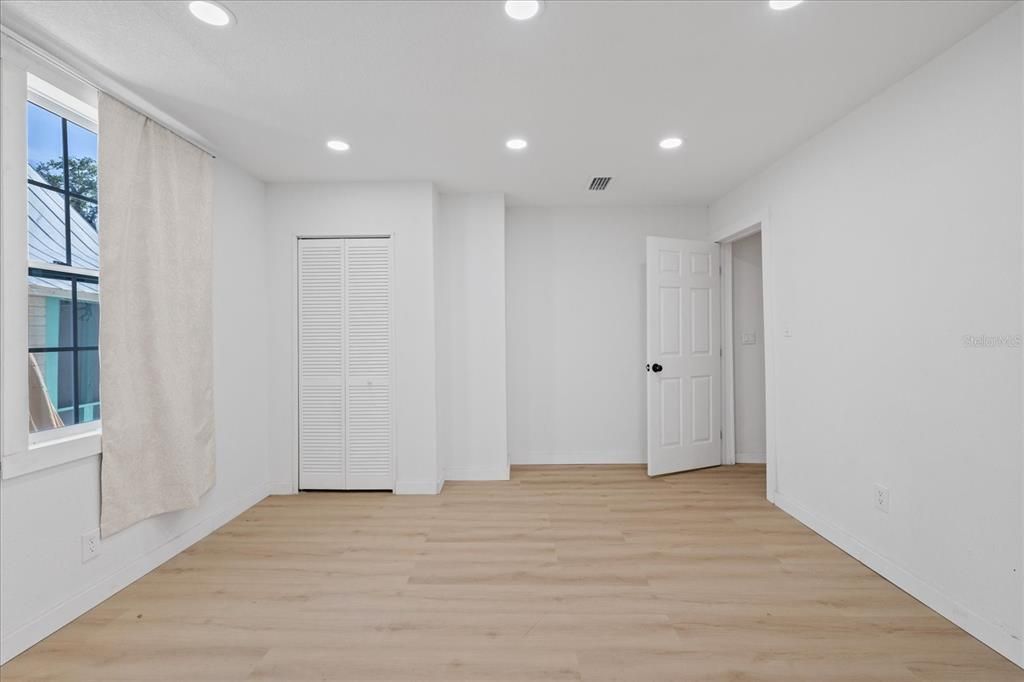 На продажу: $495,000 (5 спален, 4 ванн, 2016 Квадратных фут)