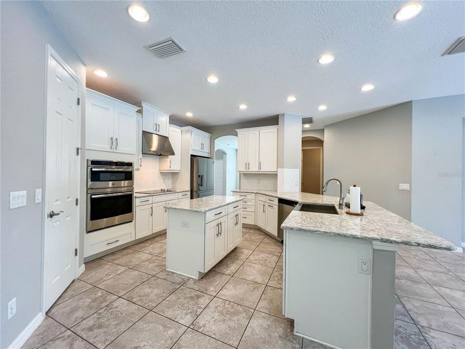 For Sale: $825,000 (4 beds, 3 baths, 2953 Square Feet)