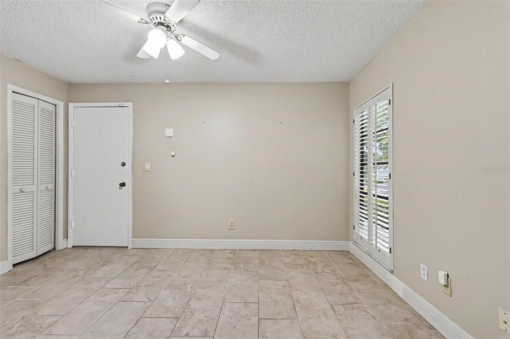 For Sale: $399,000 (3 beds, 2 baths, 1659 Square Feet)