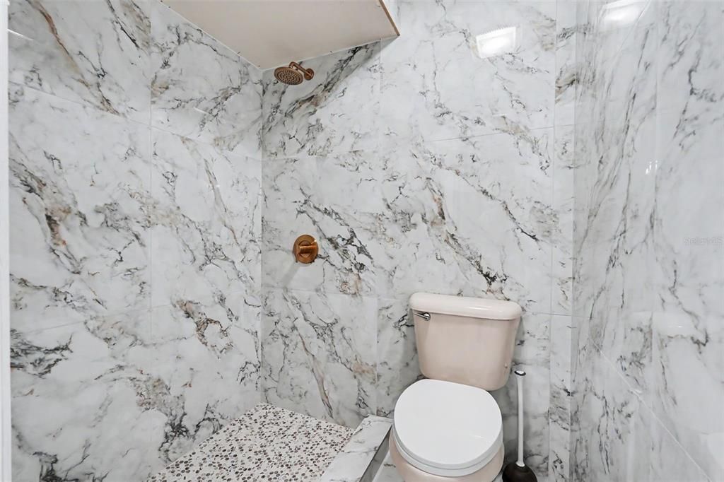 For Sale: $399,000 (3 beds, 2 baths, 1659 Square Feet)