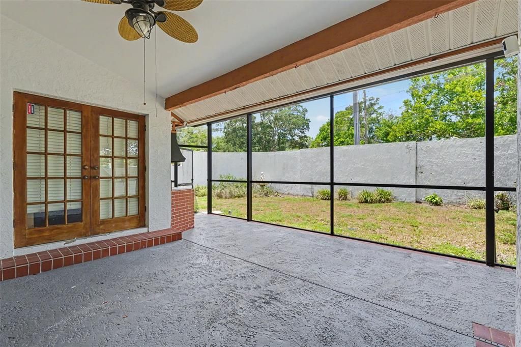 For Sale: $399,000 (3 beds, 2 baths, 1659 Square Feet)
