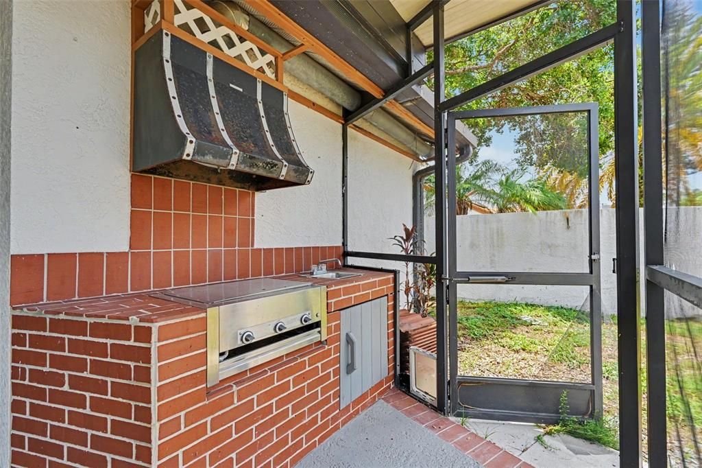 For Sale: $399,000 (3 beds, 2 baths, 1659 Square Feet)
