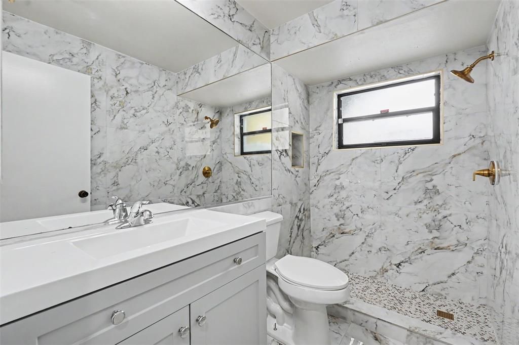 For Sale: $399,000 (3 beds, 2 baths, 1659 Square Feet)