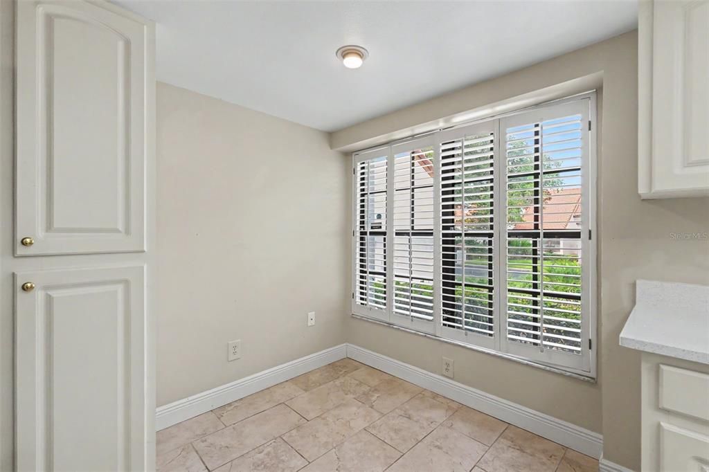 For Sale: $399,000 (3 beds, 2 baths, 1659 Square Feet)