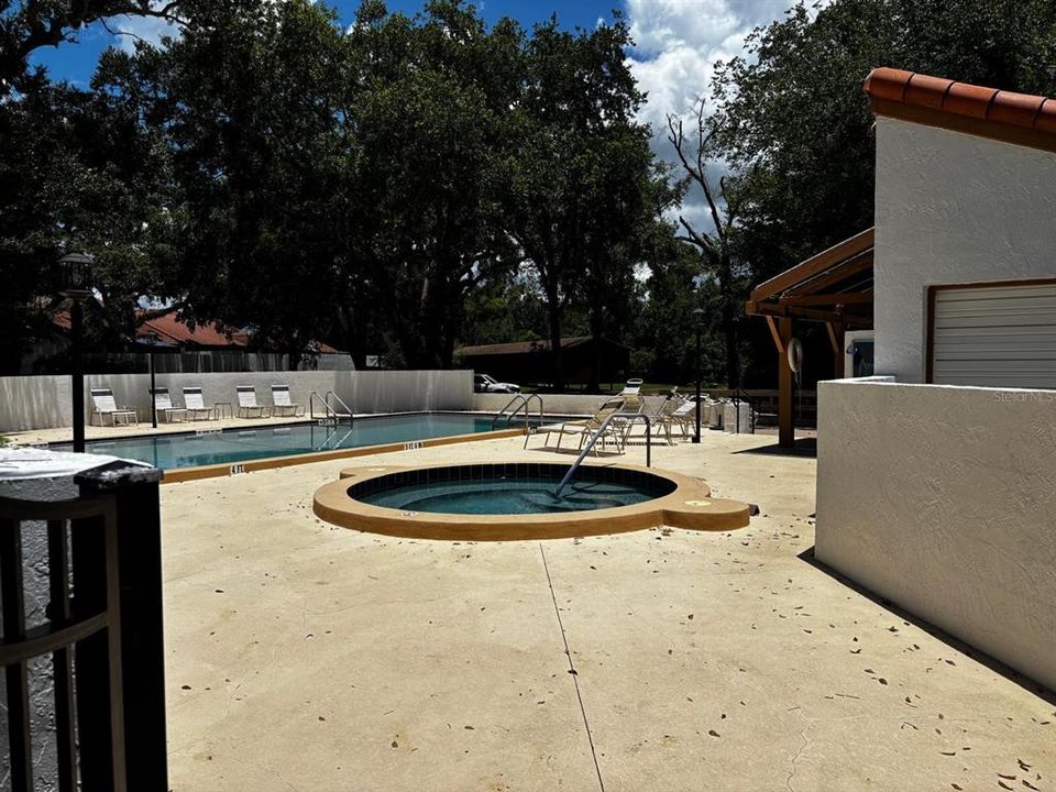 For Sale: $399,000 (3 beds, 2 baths, 1659 Square Feet)
