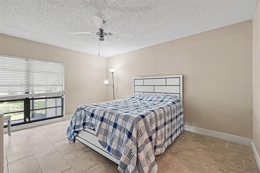 For Sale: $399,000 (3 beds, 2 baths, 1659 Square Feet)