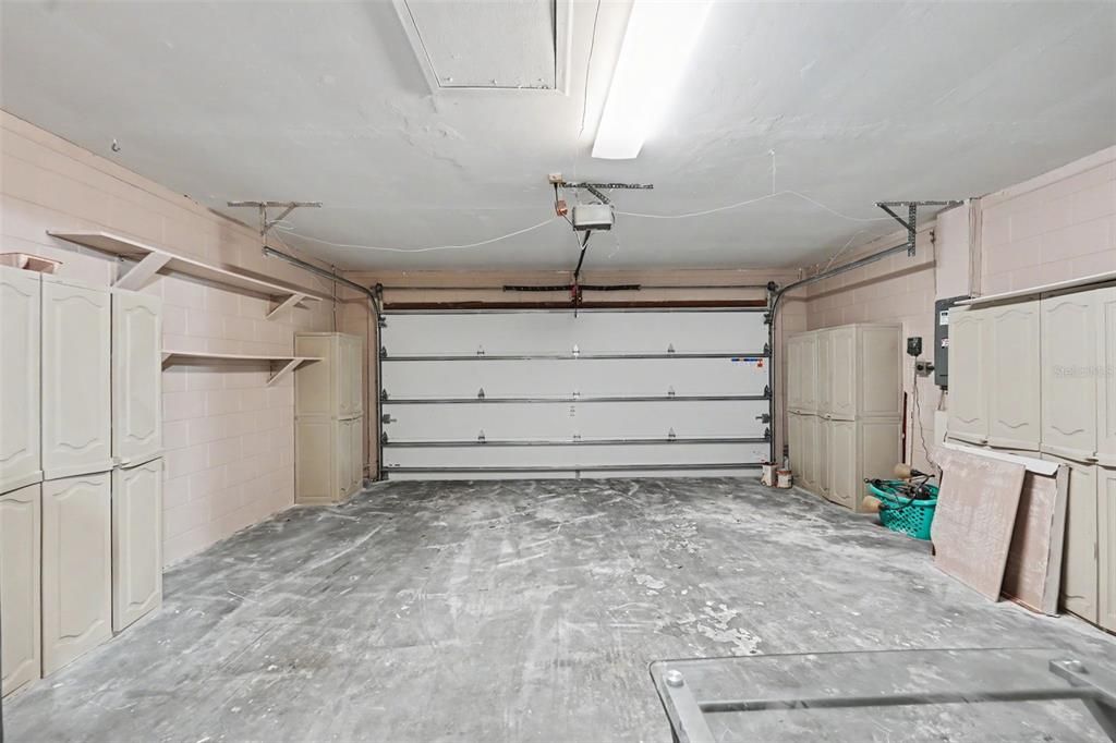 For Sale: $399,000 (3 beds, 2 baths, 1659 Square Feet)