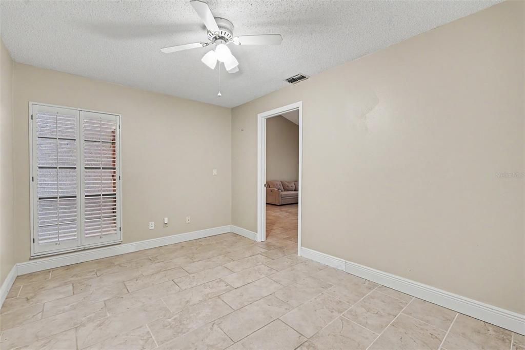 For Sale: $399,000 (3 beds, 2 baths, 1659 Square Feet)