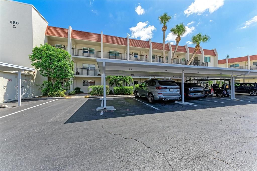 For Sale: $425,000 (2 beds, 2 baths, 1008 Square Feet)