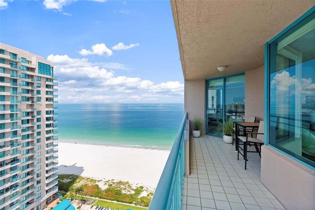 En Venta: $1,199,000 (2 camas, 2 baños, 1579 Pies cuadrados)