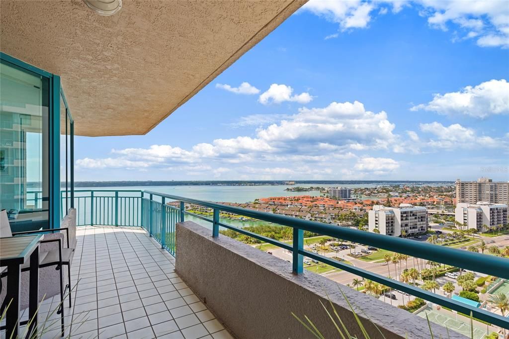 En Venta: $1,199,000 (2 camas, 2 baños, 1579 Pies cuadrados)