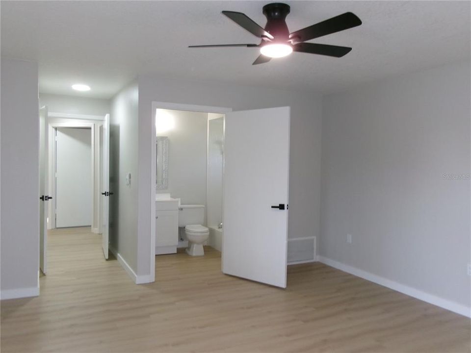 En Venta: $325,000 (2 camas, 2 baños, 1082 Pies cuadrados)