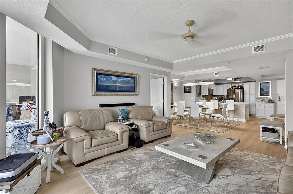 For Sale: $829,000 (3 beds, 3 baths, 1676 Square Feet)