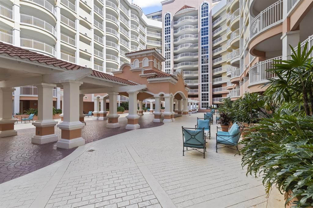 For Sale: $829,000 (3 beds, 3 baths, 1676 Square Feet)