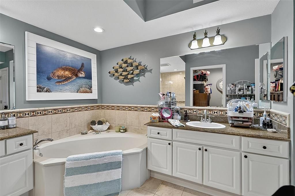 For Sale: $829,000 (3 beds, 3 baths, 1676 Square Feet)