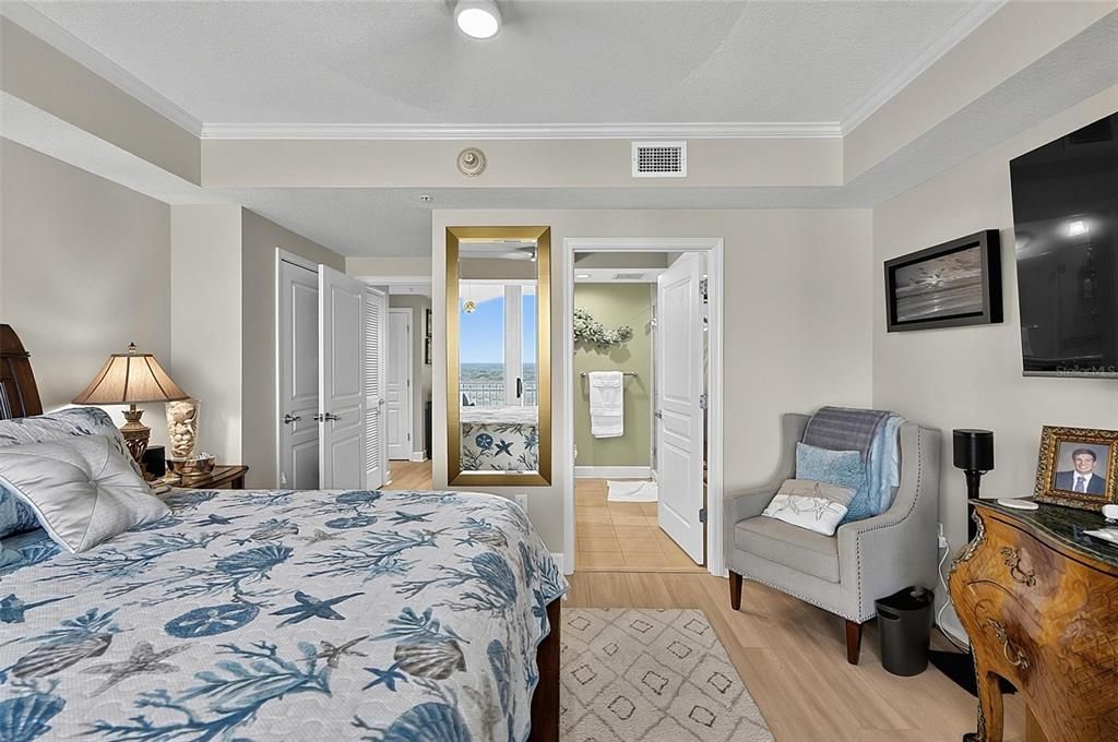 For Sale: $829,000 (3 beds, 3 baths, 1676 Square Feet)