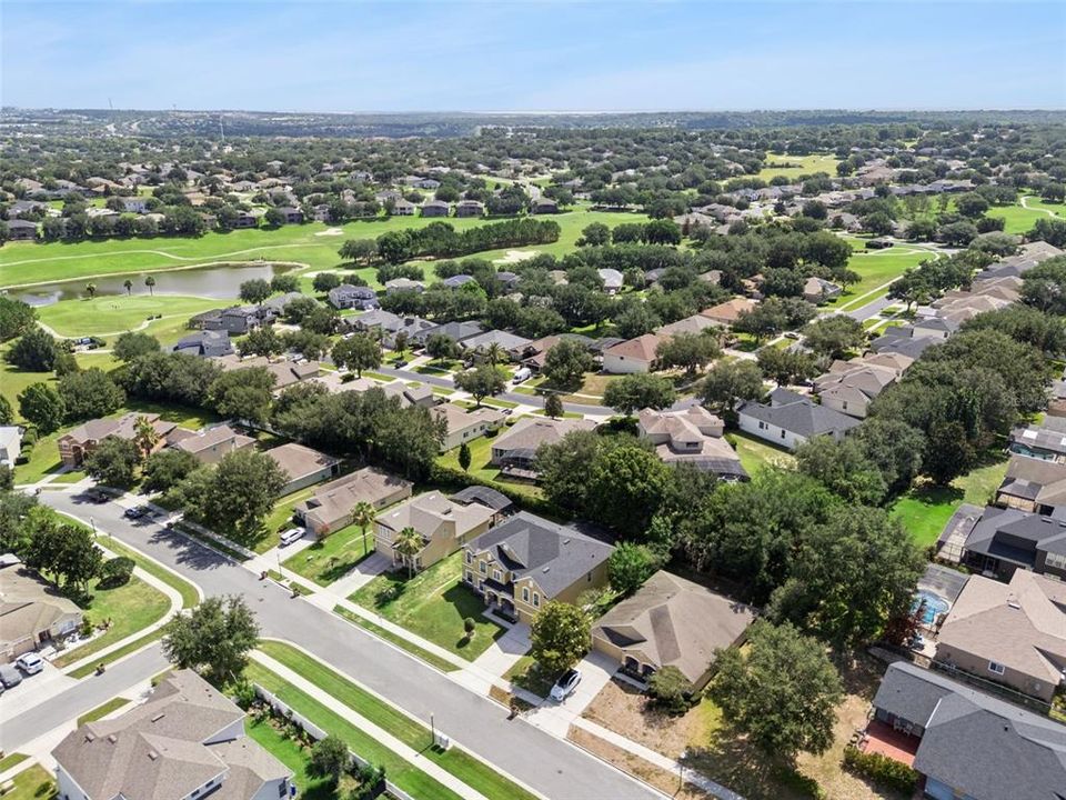 For Sale: $895,000 (7 beds, 5 baths, 5492 Square Feet)