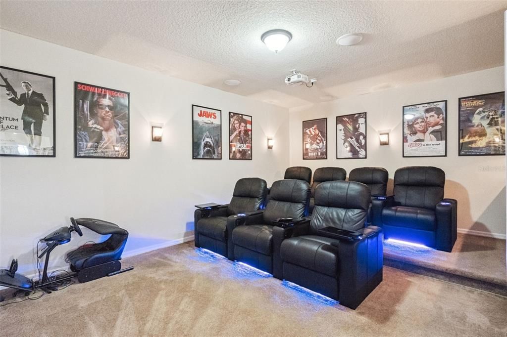 For Sale: $895,000 (7 beds, 5 baths, 5492 Square Feet)
