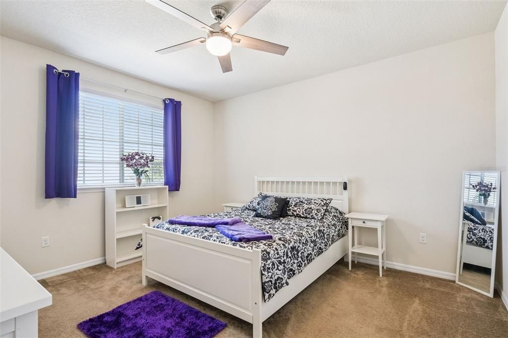 For Sale: $895,000 (7 beds, 5 baths, 5492 Square Feet)