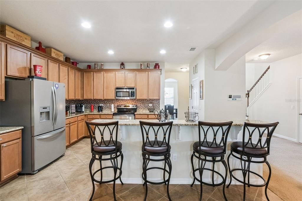 For Sale: $895,000 (7 beds, 5 baths, 5492 Square Feet)