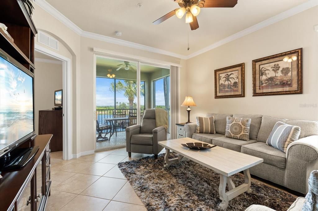 For Rent: $2,800 (2 beds, 2 baths, 1297 Square Feet)