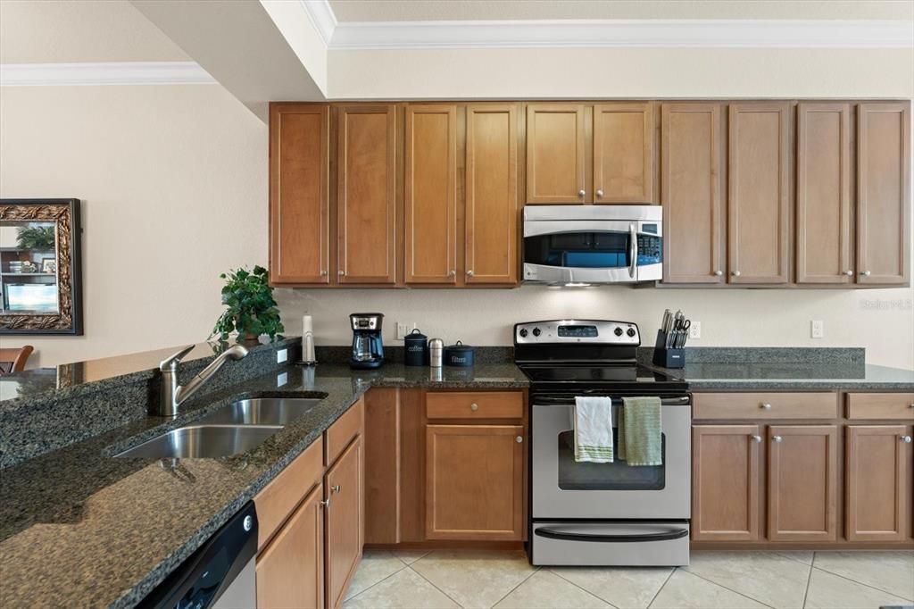 For Rent: $2,800 (2 beds, 2 baths, 1297 Square Feet)