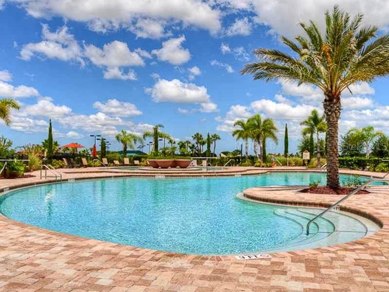For Rent: $2,800 (2 beds, 2 baths, 1297 Square Feet)