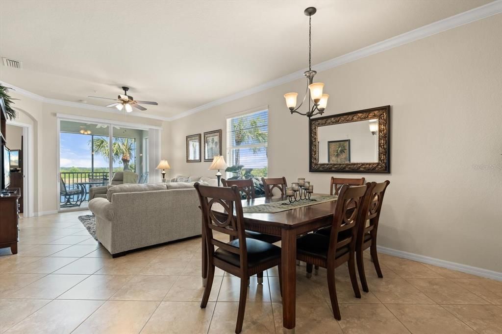 For Rent: $2,800 (2 beds, 2 baths, 1297 Square Feet)