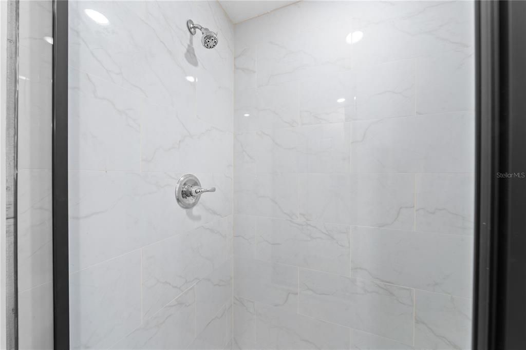 En Venta: $269,900 (3 camas, 2 baños, 1394 Pies cuadrados)