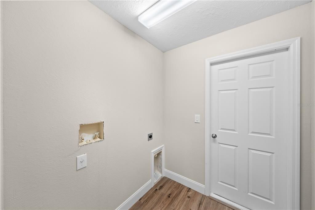 En Venta: $269,900 (3 camas, 2 baños, 1394 Pies cuadrados)