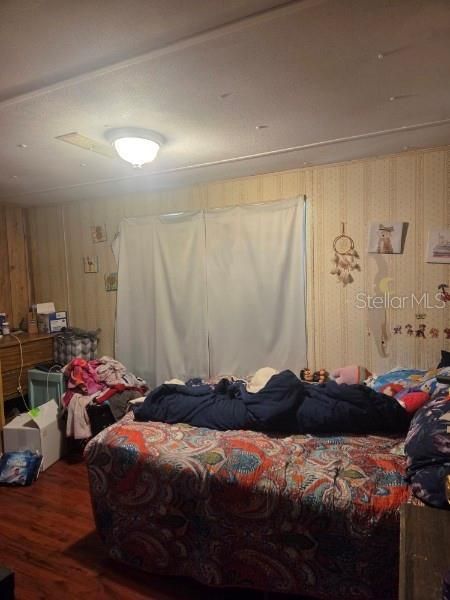 For Sale: $125,000 (3 beds, 2 baths, 917 Square Feet)