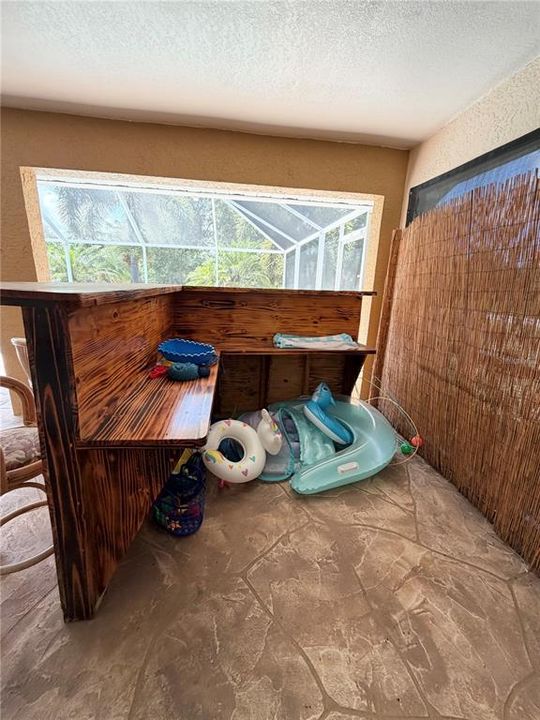 В аренду: $2,400 (3 спален, 2 ванн, 2106 Квадратных фут)
