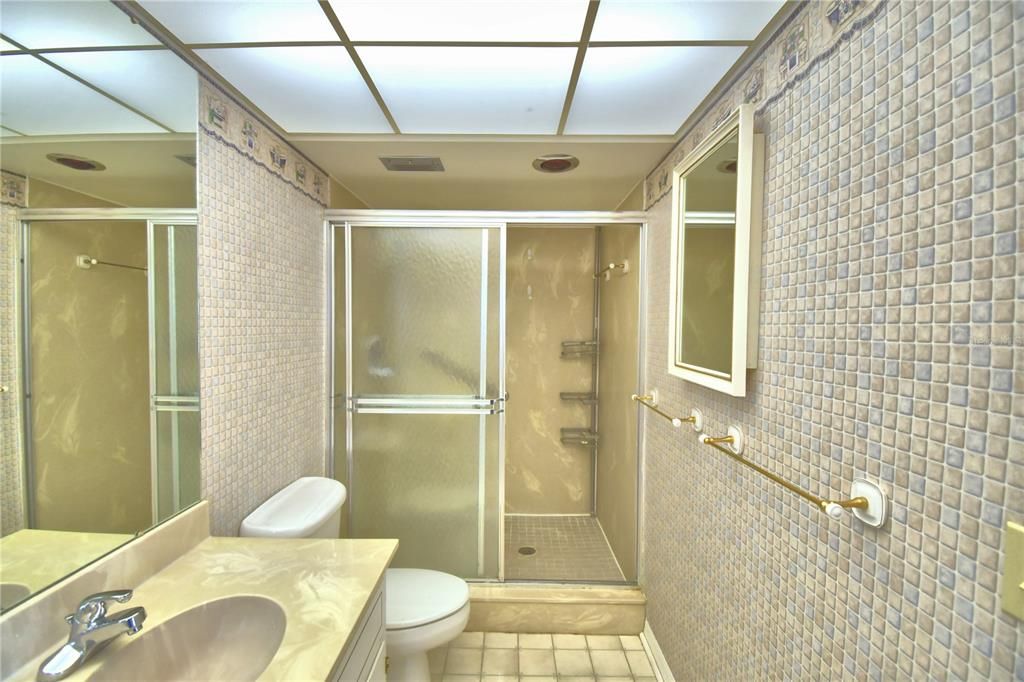 En Venta: $215,000 (3 camas, 2 baños, 1549 Pies cuadrados)