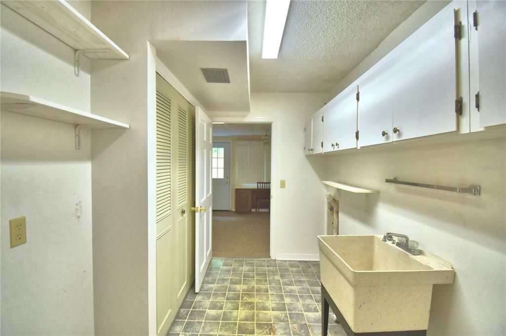 En Venta: $215,000 (3 camas, 2 baños, 1549 Pies cuadrados)